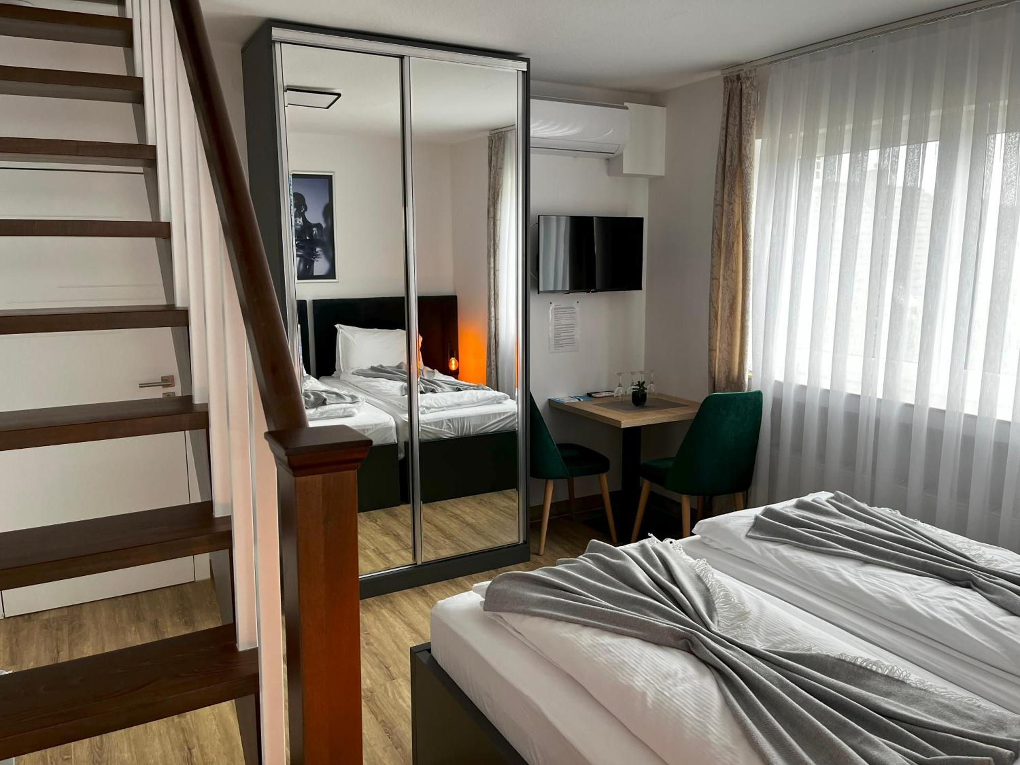 ברגיש גלאדבך Haven Hotels - Hotel Dona מראה חיצוני תמונה