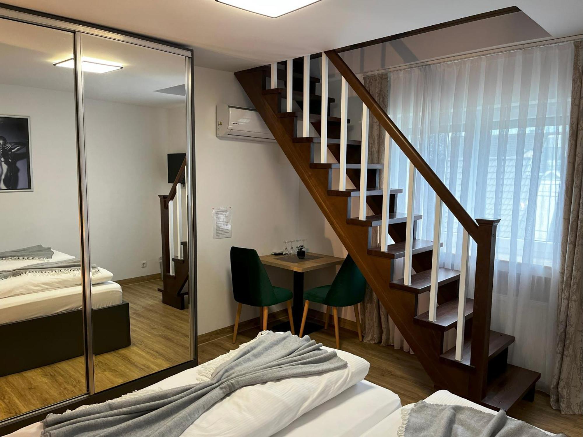 ברגיש גלאדבך Haven Hotels - Hotel Dona מראה חיצוני תמונה