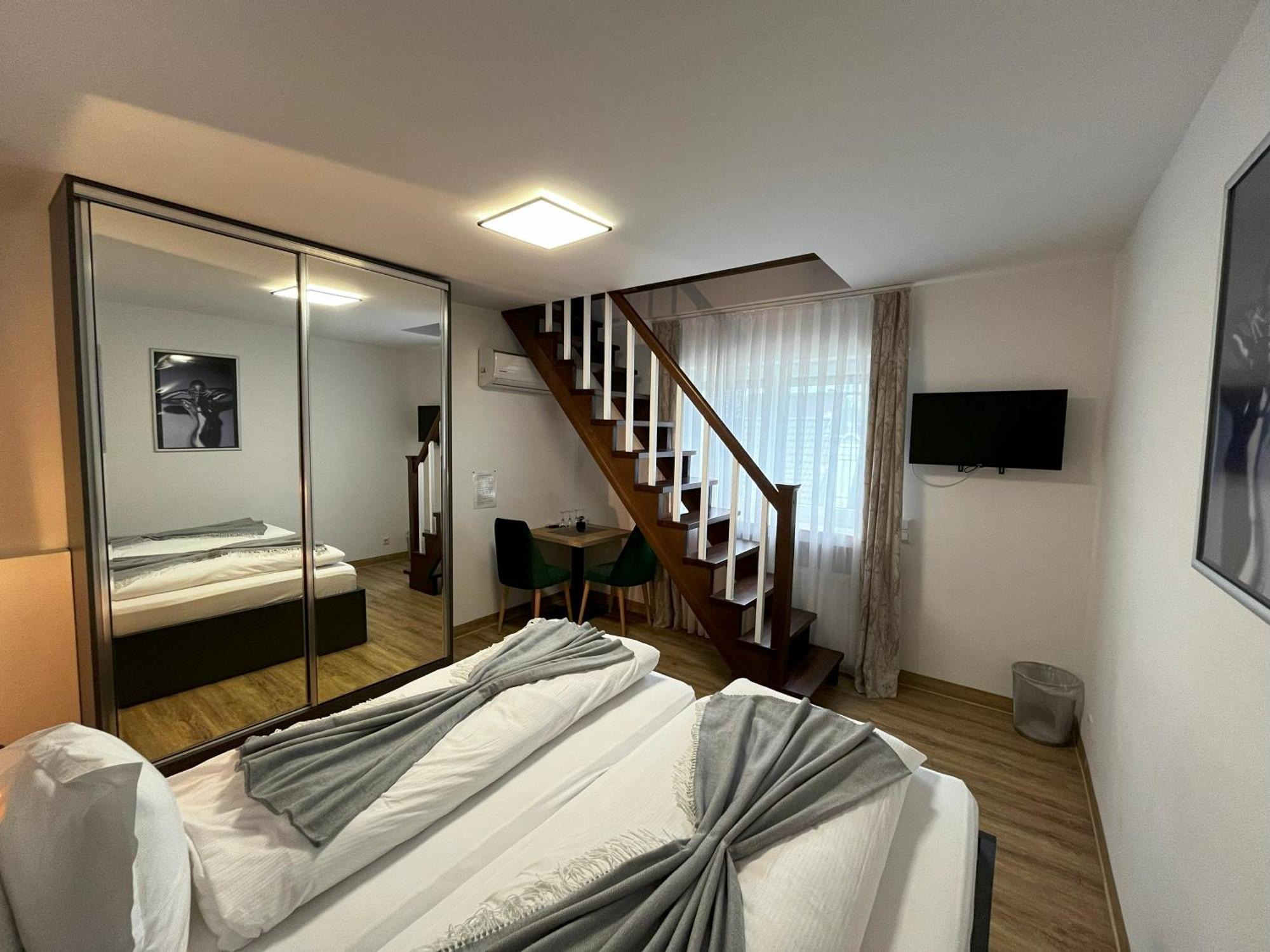 ברגיש גלאדבך Haven Hotels - Hotel Dona מראה חיצוני תמונה