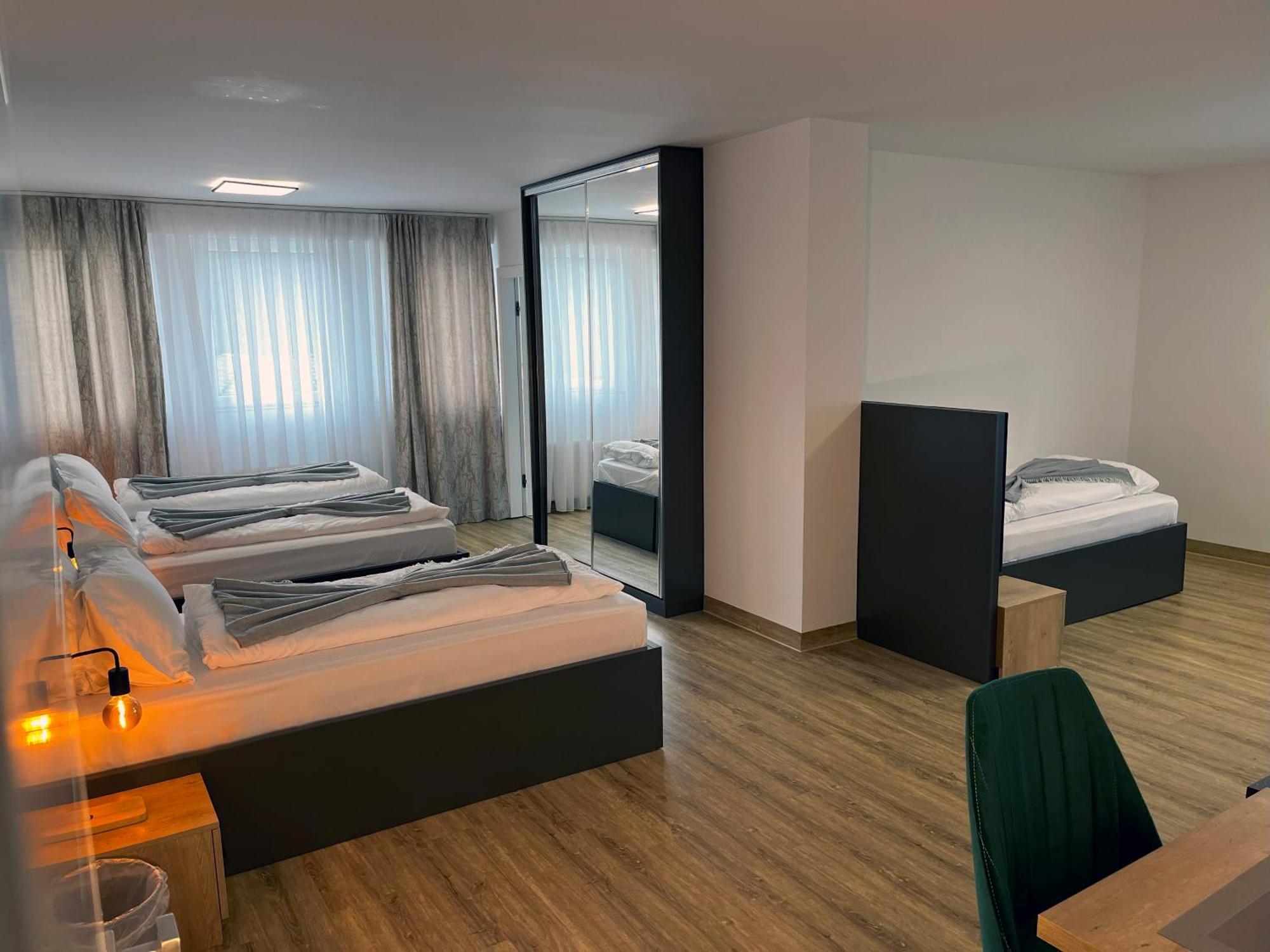 ברגיש גלאדבך Haven Hotels - Hotel Dona מראה חיצוני תמונה
