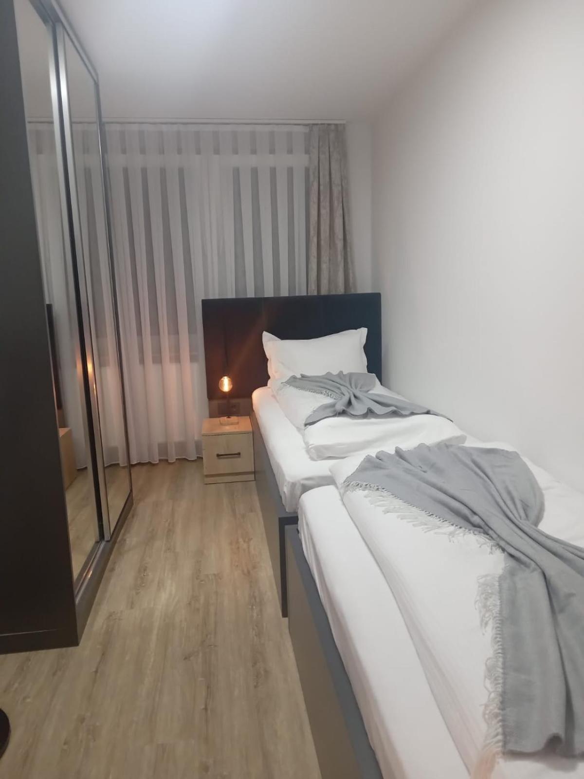 ברגיש גלאדבך Haven Hotels - Hotel Dona מראה חיצוני תמונה