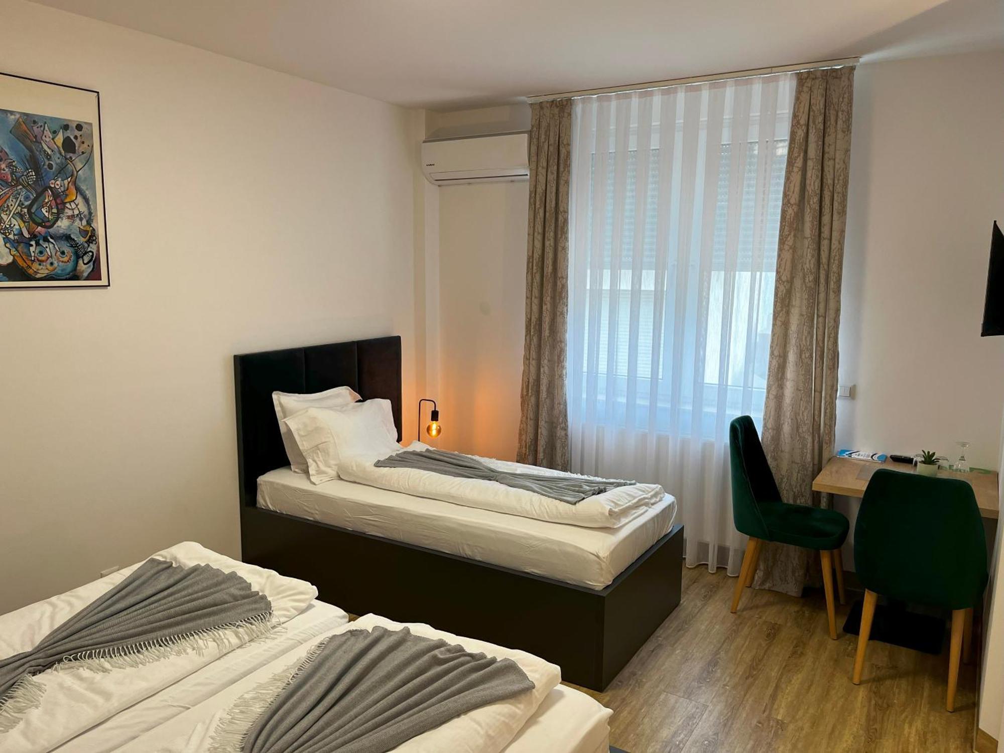 ברגיש גלאדבך Haven Hotels - Hotel Dona מראה חיצוני תמונה