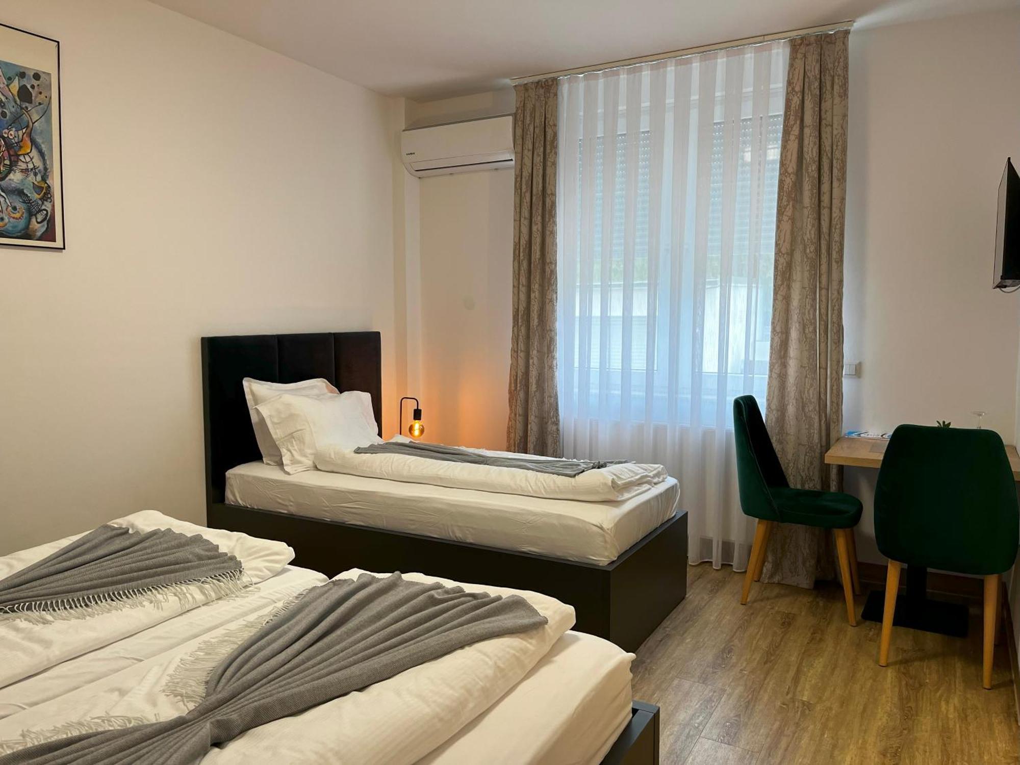 ברגיש גלאדבך Haven Hotels - Hotel Dona מראה חיצוני תמונה