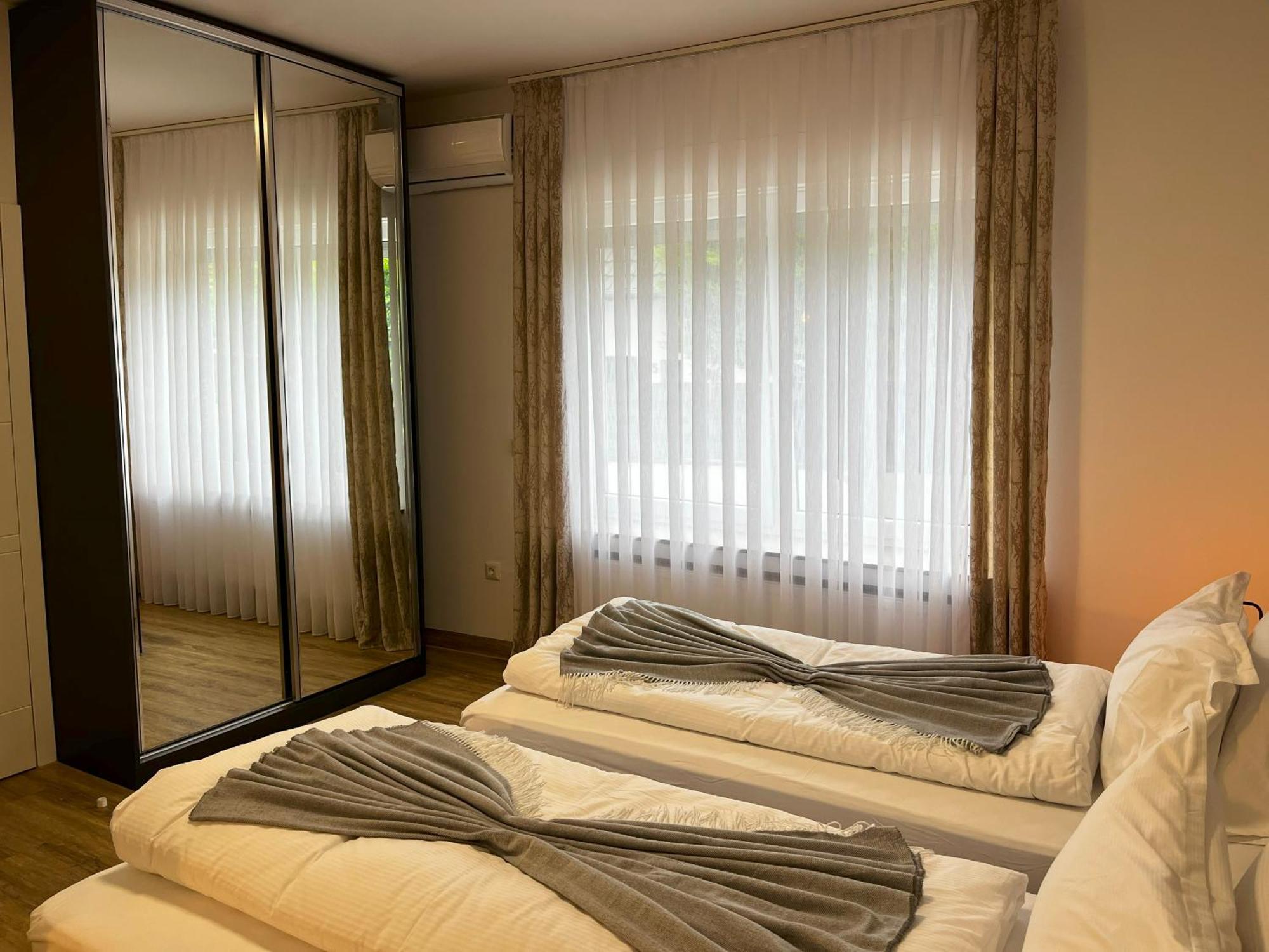 ברגיש גלאדבך Haven Hotels - Hotel Dona מראה חיצוני תמונה